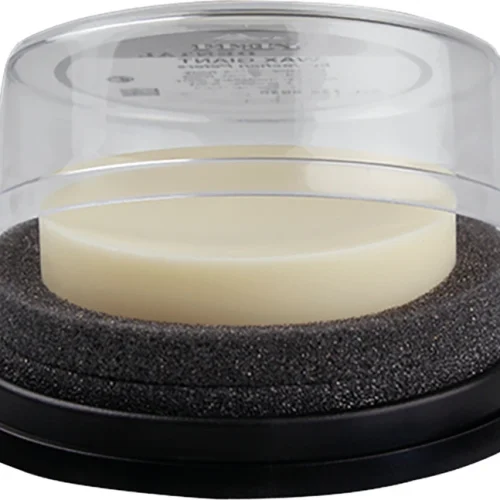 WAX GIANT by Jochen Peters