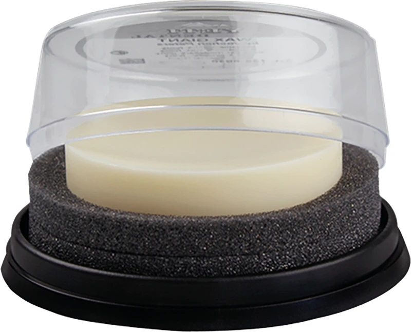 WAX GIANT by Jochen Peters