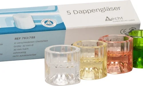 Dappenglass av farget glass